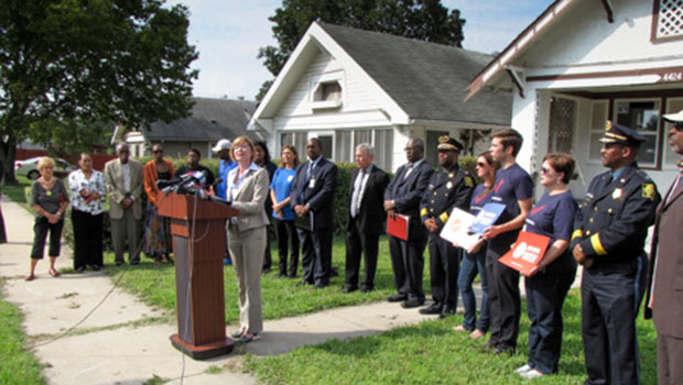 Jackson County Prosecutor Jean Peters Baker and others oppose a state gun bill.