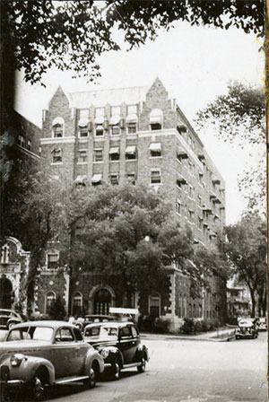 The Ellison Apartment Hotel at 300 West Armour in 1940.