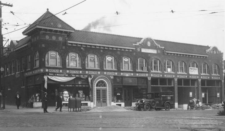 The Karnopp Building at 43rd and Main in 1930. Courtesy Kansas City Public Library - Missouri Valley Special Collections. 