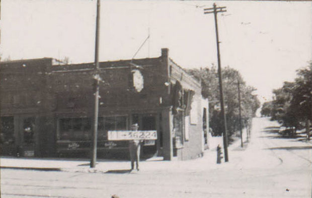 The Jimmy’s Jigger building in 1940