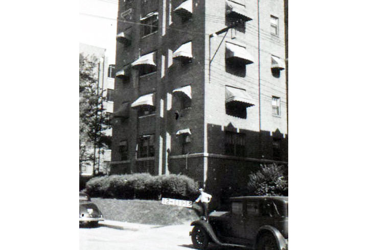 Cezanne-Apartments,-48th-Street