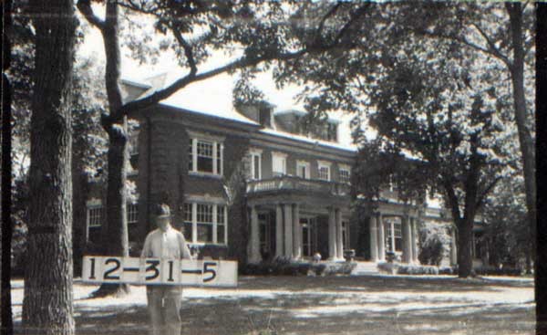 The Herbert and Linda Hall residence at 5109 Cherry in 1940.