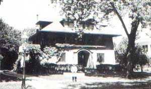  Cutline 3: #4 Judge Albert Reeves lived at 3654 Belleview. He was presented in 1954 when the Roanoke Protection Homes Association met for the first time in 1954. This photo of his home is from 1940.