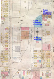 A 1909-1950 map of today’s featured block shows a mix of commercial businesses and modest homes, and the block today remains a mix of commercial and residential properties.